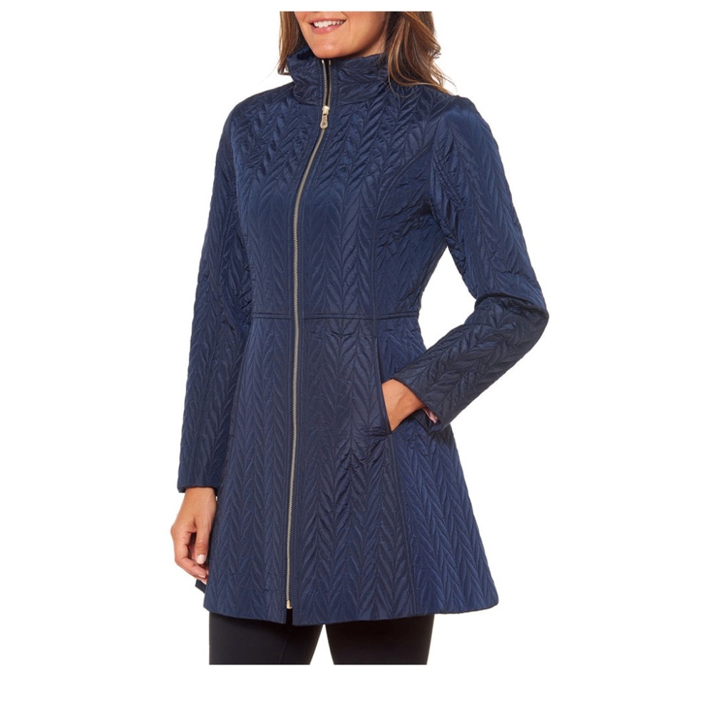 ♠️Kate Spade♠️Navy Quilted XS Coat

▪️Excellent Condition▪️